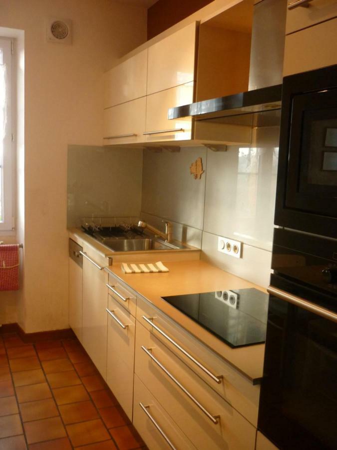Maison Dans La Cite Medievale De Holiday home